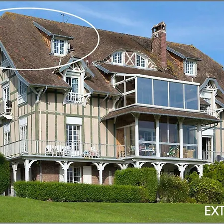 A Hautot-sur-mer, 45 M² Avec Stationnement