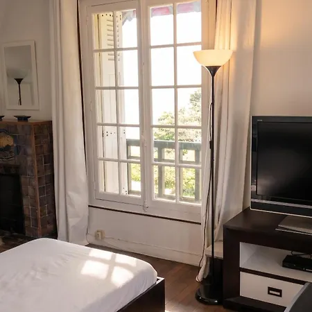 A Hautot-sur-mer, 45 M² Avec Stationnement